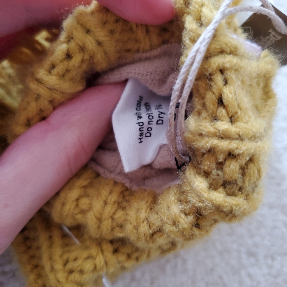 NWT Peppercorn Kids Green Fringe Lined Mittens szM/L (3-6yrs) - Picture 6 of 8